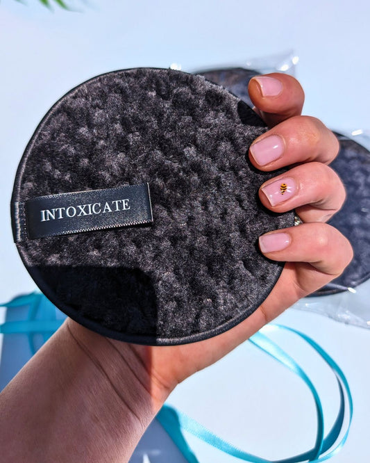Intoxicate Face Puff